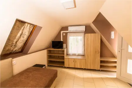 Cazare Bogács - Apartamentul Róma Apartmanház