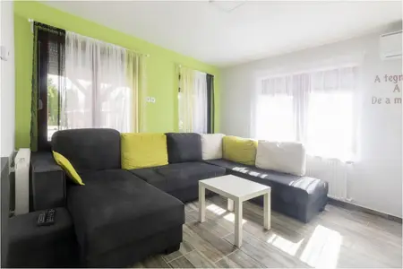 Cazare Bogács - Apartamentul Róma Apartmanház