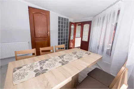 Cazare Bogács - Apartamentul Róma Apartmanház