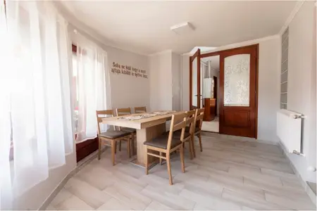 Cazare Bogács - Apartamentul Róma Apartmanház