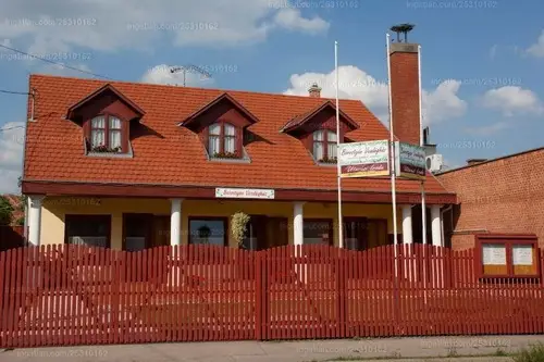 pensiune complet mobilată (casă de oaspeți), de vanzare, imobil Gyomaendrőd