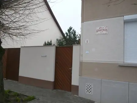 Cazare Gyula - Apartament Alom (Vis)