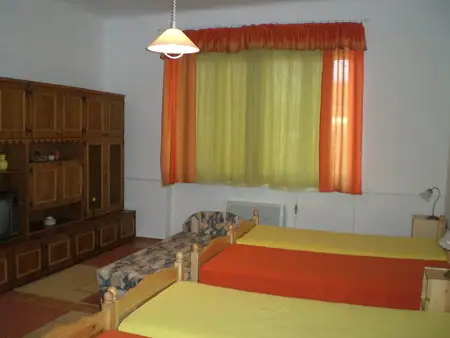 Cazare Gyula - Apartament Alom (Vis)