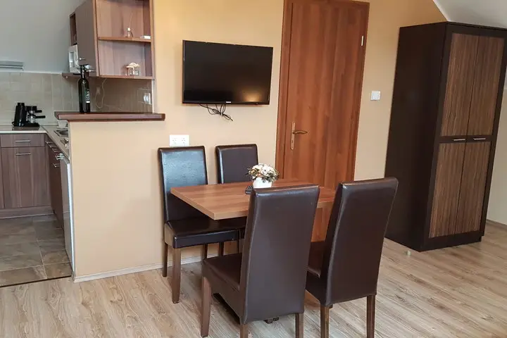 Cazare Gyula - Pensiunea Balázs - Apartman 1