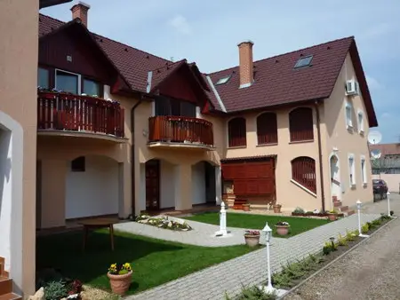 Szállás Gyula Kavics Apartman