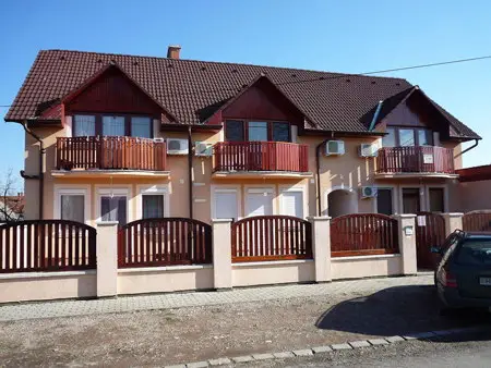 Szállás Gyula Kavics Apartman