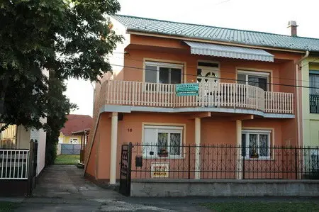 Hajduszoboszlo Apartmanul Alice