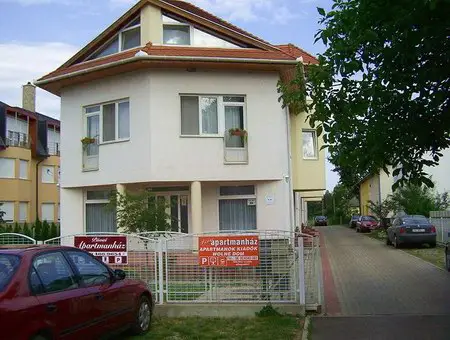 Hajdúszoboszló Pávai Apartmanház