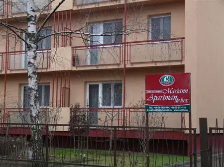 Hajdúszoboszló Szilfa Restaurant, Apartmente Mariann