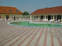 Szeleste Festetich Kastélyszálló*** és Zsuzsanna Hotel*** és étterem