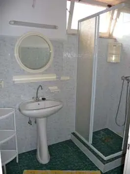 Apartament  cu etaj, parter